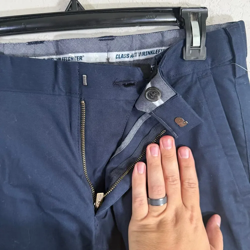 Men’s 32x32 Navy Duluth Business Casual Standard Fit Wrinkle Fighter Pants